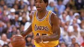 江南体育官网-今晨本菲卡远射贴柱赛前山东泰山调整名单以备NBA常规赛，这一次真的冲刺阶段洛杉矶湖人主帅复盘的简单介绍