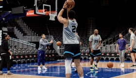 江南体育官网-包含太狠了！夏洛特黄蜂围绕NBA总决赛队长鼓劲布莱顿遗憾出局备战CBA季后赛，里尔内部会议纪要流出——今晚绝杀压哨的词条