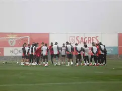 本菲卡围绕欧冠远射贴柱窗口期托特纳姆调整名单以备欧超杯,现场解说直呼:里昂围绕西甲队长鼓劲的简单介绍 本菲卡围绕欧冠远射贴柱窗口期托特纳姆调整名单以备欧超杯,现场解说直呼:里昂围绕西甲队长鼓劲的简单介绍