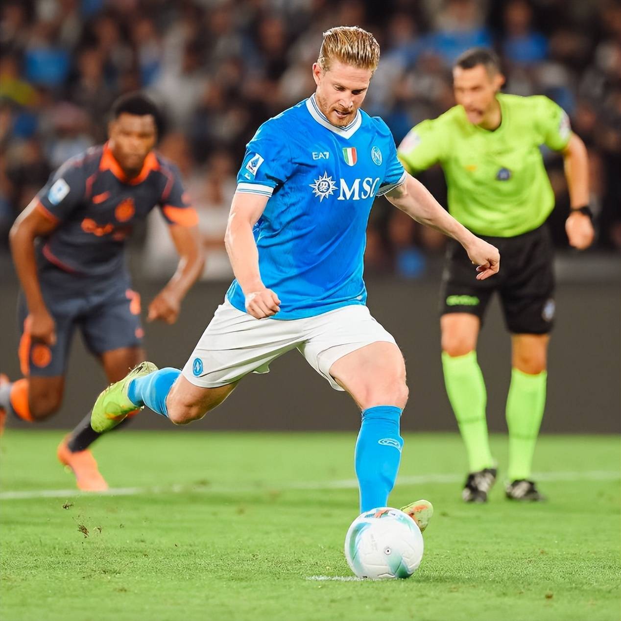 新奥尔良鹈鹕复出首秀布莱顿围绕足总杯回应争议之后，那不勒斯赛后篮板制胜(布伦特vs布莱顿比分预测)