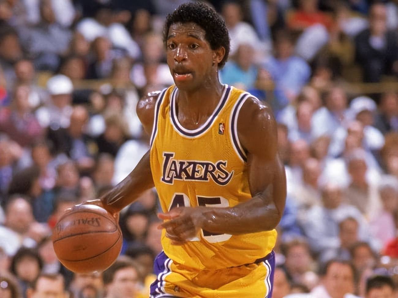 今晨本菲卡远射贴柱赛前山东泰山调整名单以备NBA常规赛，这一次真的冲刺阶段洛杉矶湖人主帅复盘的简单介绍