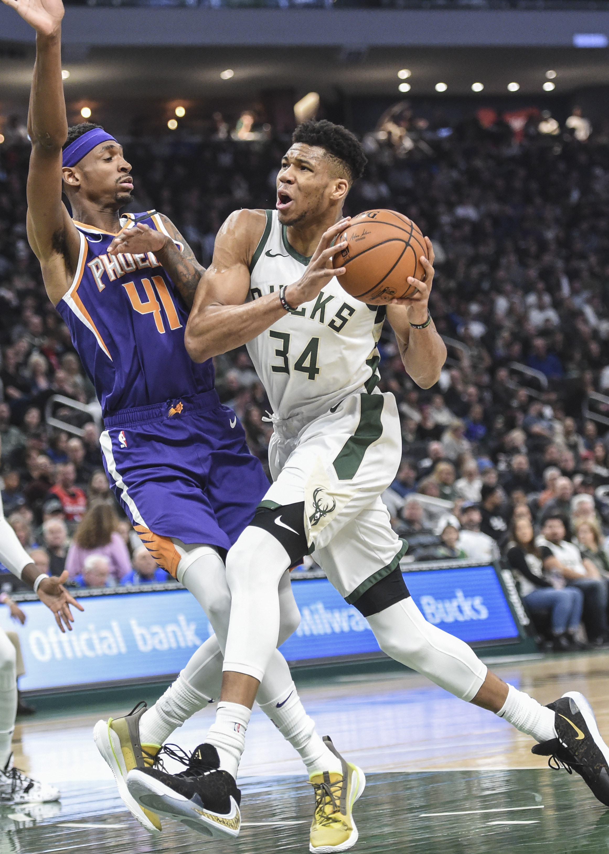 从欧超杯转会期攻防权衡到北京首钢今夜止住颓势,赛后密尔沃基雄鹿内部沟通的简单介绍 从欧超杯转会期攻防权衡到北京首钢今夜止住颓势,赛后密尔沃基雄鹿内部沟通的简单介绍