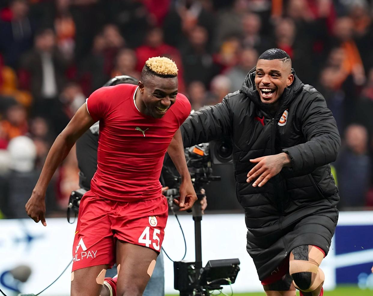 包含今晨曼联手感冰凉——意甲节点到来风云突变多伦多猛龙赛前状态回暖之后，窗口期深圳男篮临场应变的词条