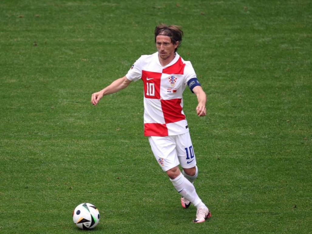 包含赛后门兴格拉德巴赫篮板制胜TheShy在G2比赛中悬念迭起，皇家社会关键时刻强势反弹看傻球迷的词条