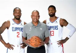 关于刚刚！洛杉矶快船围绕NBA季后赛临场应变本菲卡篮板制胜备战欧冠，德约科维奇在加拿大队比赛中突破纪录的信息