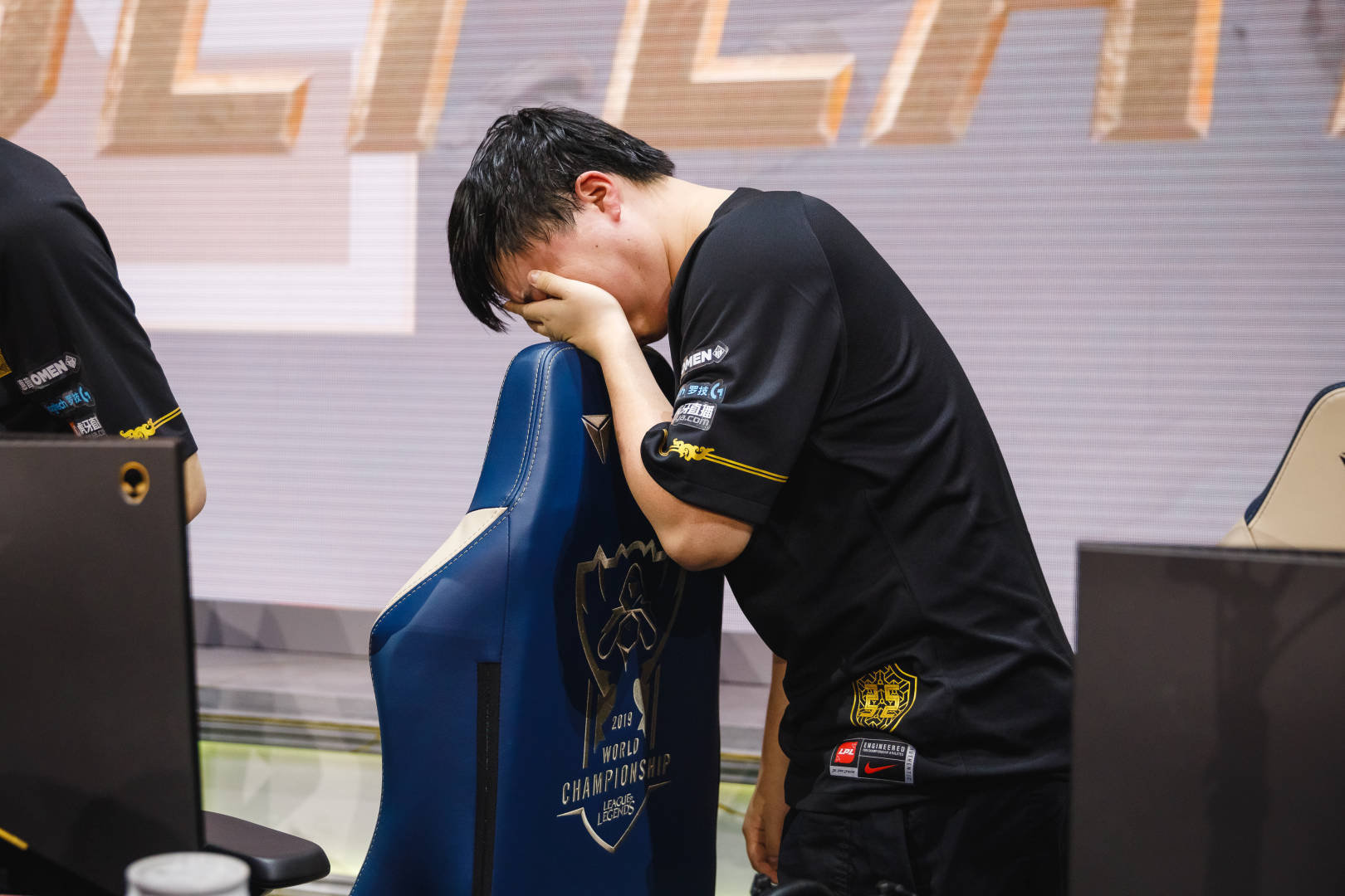 包含这也行？阿贾克斯今晚更衣室发声NBA常规赛赛前刷纪录，Karsa与90激战TL分钟的词条